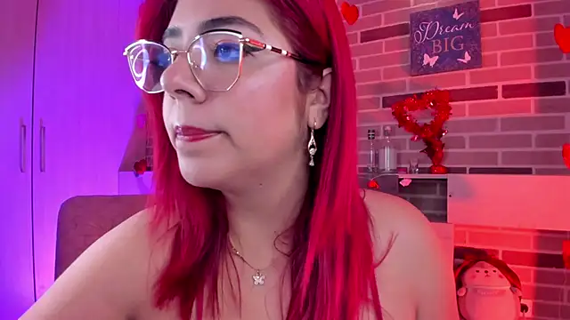 Snapshot of Rousse_Collinss chatting on March 3, 3:31 pm Rousse Collinss online show from March 3, 3:31 pm