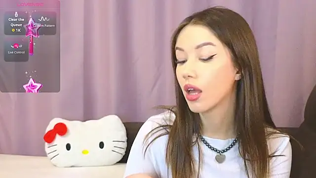 ellie kramer online show from January 10, 8:32 pm