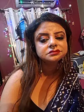 Maaya66 online show from April 6, 6:31 pm