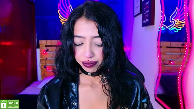 Snapshot of REDHOTTER_ chatting on April 28, 7:52 pm REDHOTTER online show from April 28, 7:52 pm