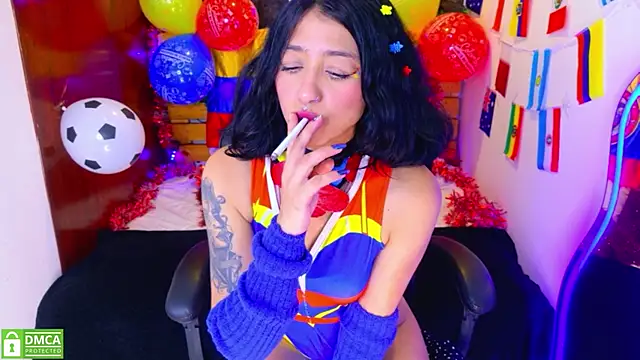 Snapshot of REDHOTTER_ chatting on June 23, 7:56 pm REDHOTTER online show from June 23, 7:56 pm