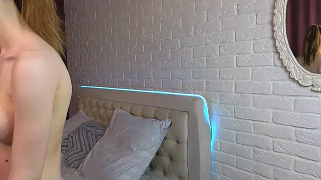 Snapshot of sofia__home chatting on March 6, 8:59 pm sofia  home online show from March 6, 8:59 pm