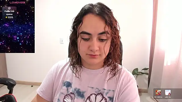 Snapshot of maryluna95 chatting on July 10, 7:49 pm maryluna95 online show from July 10, 7:49 pm