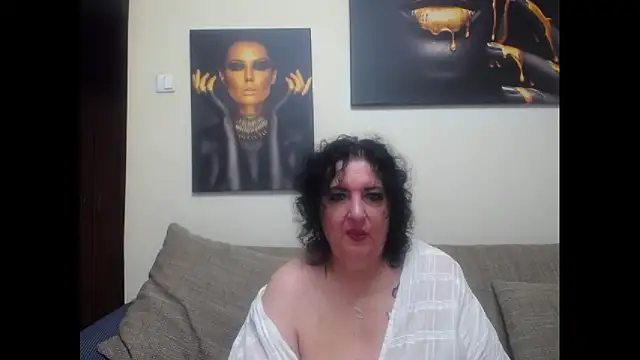 Snapshot of maturekorine chatting on May 17, 10:06 pm maturekorine online show from May 17, 10:06 pm