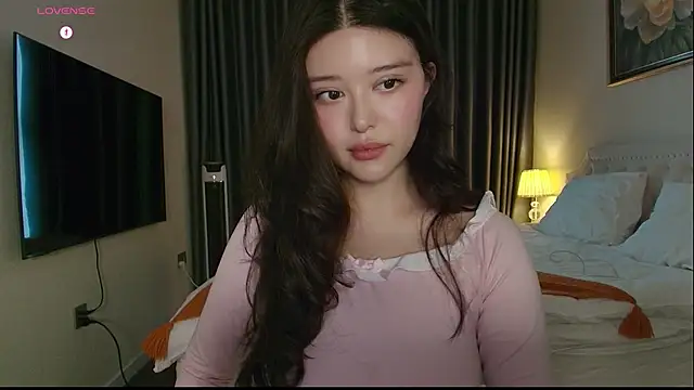 tenderlybaee online show from February 3, 4:32 am