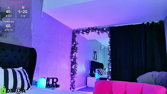 MashaReed  online show from November 15, 9:43 pm