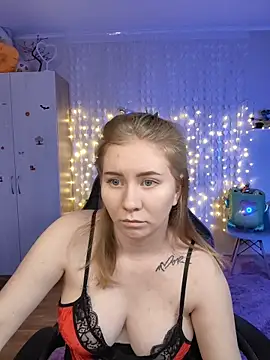 D0nna  online show from February 22, 10:19 pm