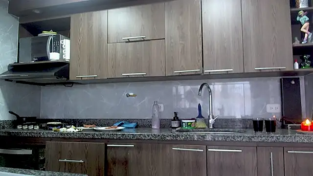 Snapshot of adan_eva960 chatting on February 25, 12:55 pm adan eva960 online show from February 25, 12:55 pm