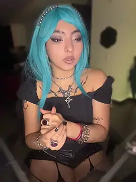 Snapshot of _Gothiccbitch_ chatting on April 25, 8:17 am Gothiccbitch online show from April 25, 8:17 am