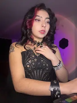 Snapshot of _Gothiccbitch_ chatting on July 14, 4:28 am Gothiccbitch online show from July 14, 4:28 am