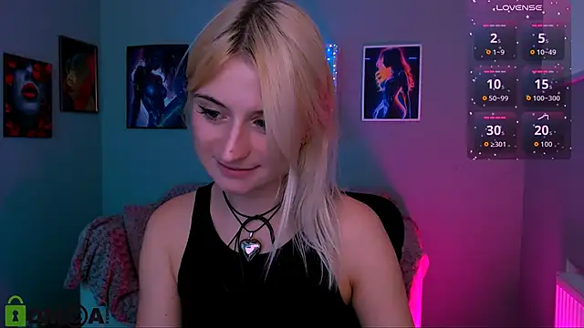 Snapshot of melisa_white1 chatting on June 27, 7:19 pm melisa white1 online show from June 27, 7:19 pm