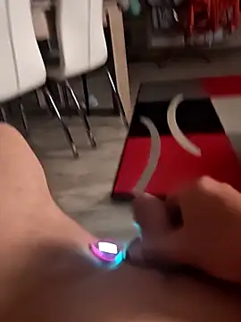 Szeltolo001 online show from April 7, 10:53 pm