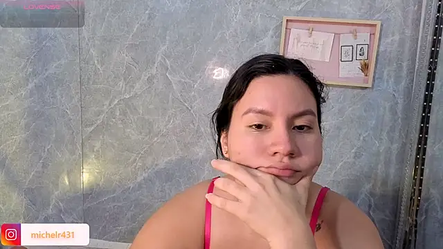 Snapshot of Mia__reys chatting on May 15, 1:18 pm Mia reys online show from May 15, 1:18 pm