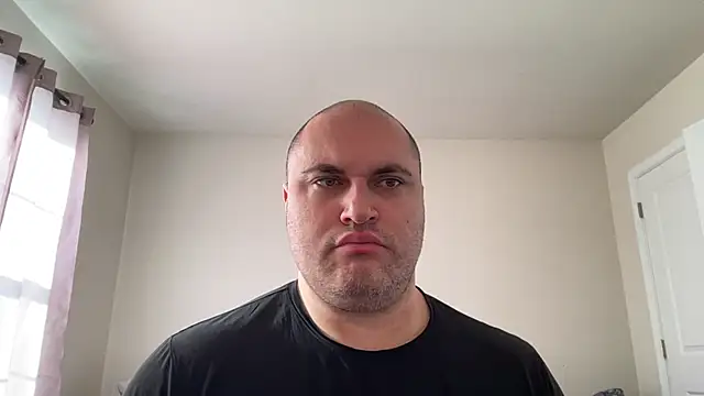 SluggishChase99 online show from December 16, 2:55 pm