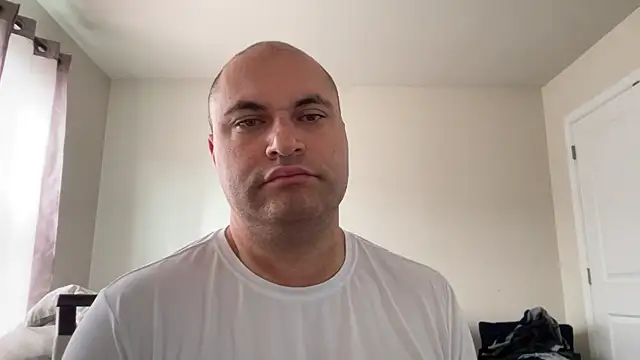 SluggishChase99 online show from April 18, 1:15 pm