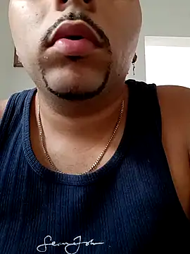 Snapshot of Dj-yefri-pauta chatting on January 24, 3:02 pm Dj-yefri-pauta online show from January 24, 3:02 pm