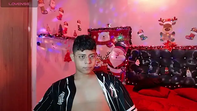 Snapshot of Wiiliam_20 chatting on December 5, 12:55 pm Wiiliam 20 online show from December 5, 12:55 pm