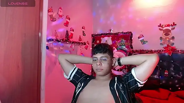 Snapshot of Wiiliam_20 chatting on December 5, 4:01 pm Wiiliam 20 online show from December 5, 4:01 pm