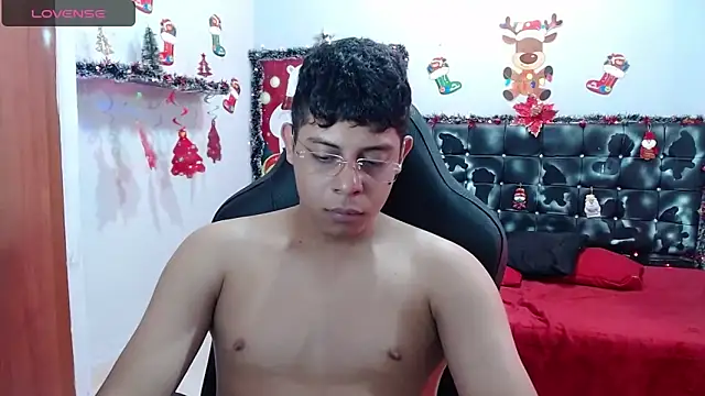 Snapshot of Wiiliam_20 chatting on December 16, 6:38 pm Wiiliam 20 online show from December 16, 6:38 pm