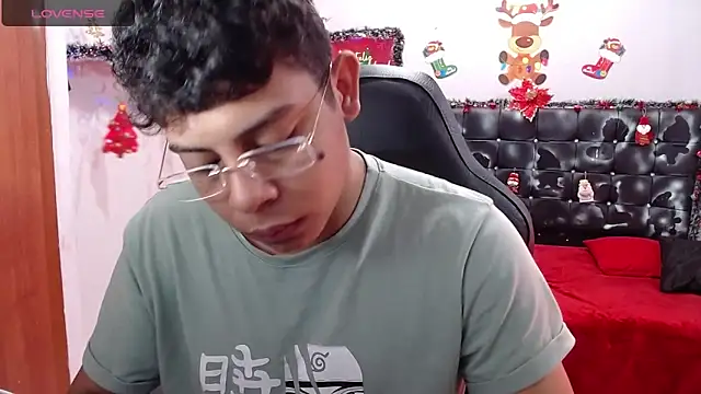 Snapshot of Wiiliam_20 chatting on December 18, 2:17 pm Wiiliam 20 online show from December 18, 2:17 pm