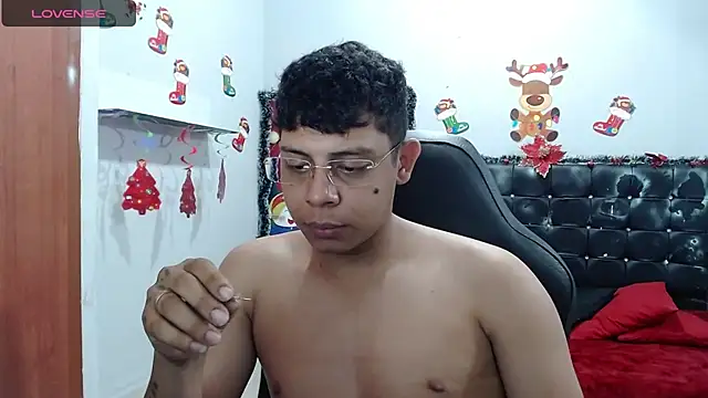 Snapshot of Wiiliam_20 chatting on January 27, 3:28 pm Wiiliam 20 online show from January 27, 3:28 pm