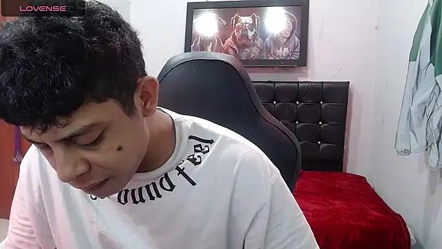 Snapshot of Wiiliam_20 chatting on February 5, 2:26 pm Wiiliam 20 online show from February 5, 2:26 pm