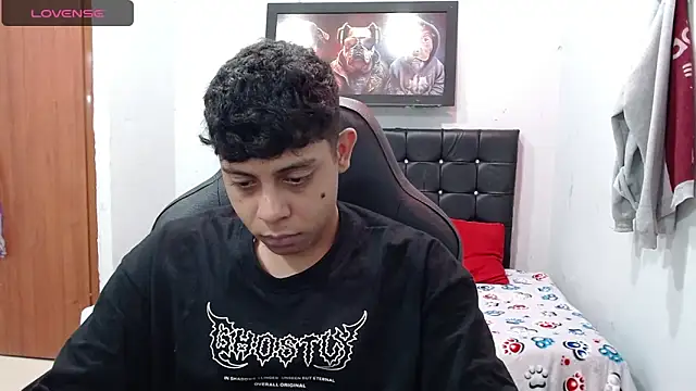 Snapshot of Wiiliam_20 chatting on February 17, 3:53 pm Wiiliam 20 online show from February 17, 3:53 pm