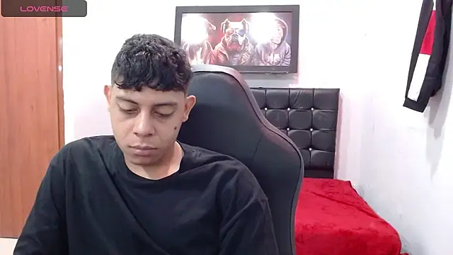 Snapshot of Wiiliam_20 chatting on February 24, 12:16 pm Wiiliam 20 online show from February 24, 12:16 pm