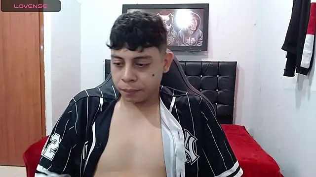 Snapshot of Wiiliam_20 chatting on February 27, 1:28 pm Wiiliam 20 online show from February 27, 1:28 pm