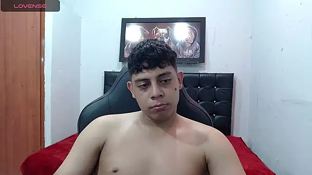 Snapshot of Wiiliam_20 chatting on February 28, 7:56 pm Wiiliam 20 online show from February 28, 7:56 pm