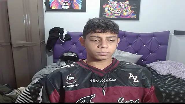 Snapshot of Wiiliam_20 chatting on January 7, 1:57 pm Wiiliam 20 online show from January 7, 1:57 pm