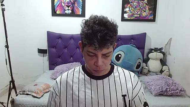 Snapshot of Wiiliam_20 chatting on April 13, 2:33 pm Wiiliam 20 online show from April 13, 2:33 pm