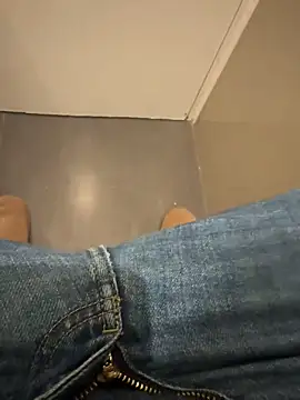 Snapshot of Rafal555578 chatting on December 7, 10:06 pm Rafal555578 online show from December 7, 10:06 pm