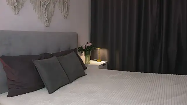 Snapshot of Cassie_Kelman chatting on April 17, 9:29 pm Cassie Kelman online show from April 17, 9:29 pm