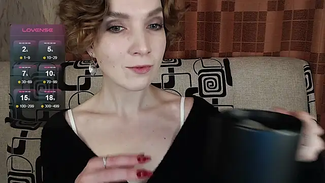 TinaWince online show from February 2, 4:33 am