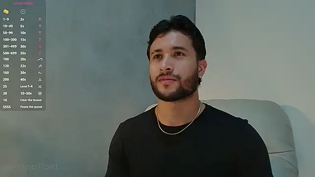 Snapshot of Valentinoford chatting on March 18, 3:31 am Valentinoford online show from March 18, 3:31 am