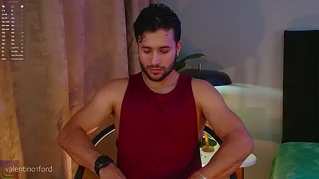 Snapshot of Valentinoford chatting on October 3, 8:06 pm Valentinoford online show from October 3, 8:06 pm