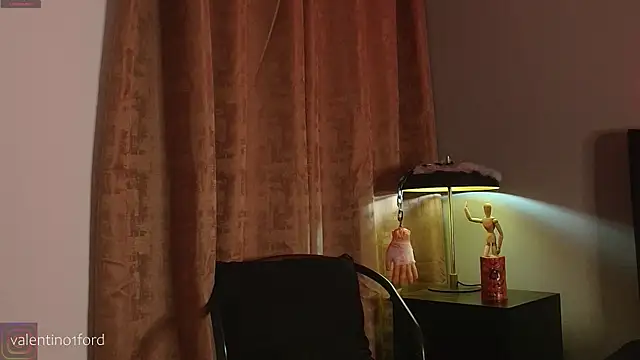 Snapshot of Valentinoford chatting on October 22, 7:35 pm Valentinoford online show from October 22, 7:35 pm