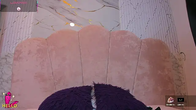 kendalltaylorr online show from February 6, 3:37 am