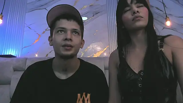 kendalltaylorr online show from October 10, 1:32 pm