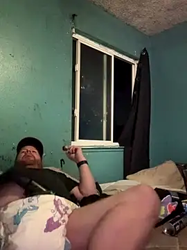 Snapshot of Diaperking916 chatting on October 12, 11:42 am Diaperking916 online show from October 12, 11:42 am