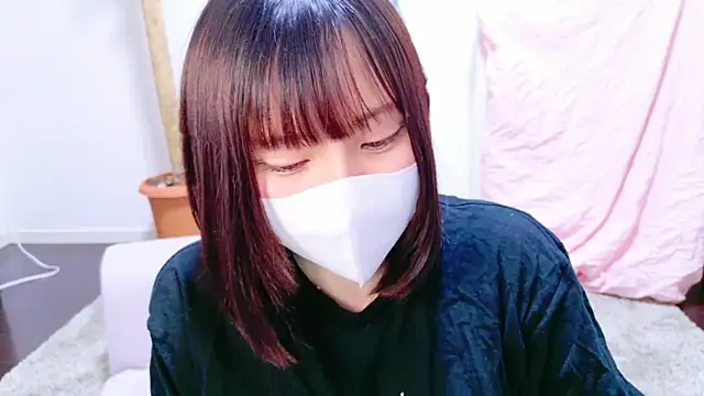 Snapshot of senachinnn chatting on January 6, 7:42 am senachinnn online show from January 6, 7:42 am