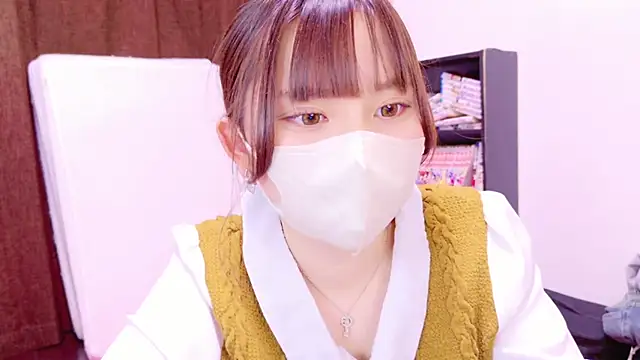 Snapshot of senachinnn chatting on February 25, 12:03 pm senachinnn online show from February 25, 12:03 pm