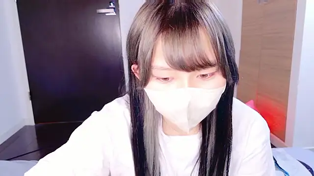 Snapshot of senachinnn chatting on October 19, 8:48 am senachinnn online show from October 19, 8:48 am