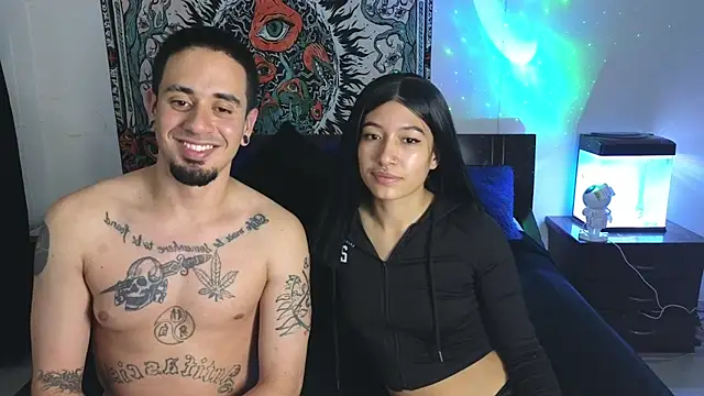 Snapshot of tony_and_sophia chatting on January 31, 2:04 am tony and sophia online show from January 31, 2:04 am