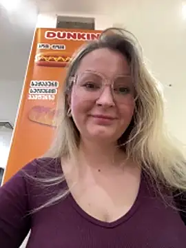 Teya moon  online show from April 17, 1:58 pm