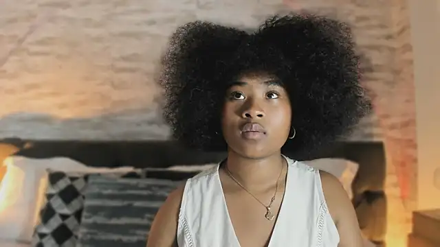 Snapshot of Anneth__M chatting on November 4, 7:35 pm Anneth M online show from November 4, 7:35 pm