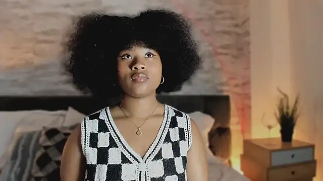 Snapshot of Anneth__M chatting on November 5, 7:36 pm Anneth M online show from November 5, 7:36 pm