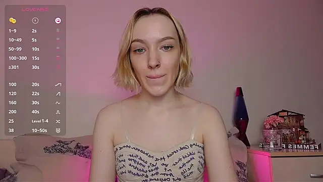 Snapshot of cheryl_mason chatting on December 2, 4:31 am cheryl mason online show from December 2, 4:31 am