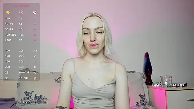 Snapshot of cheryl_mason chatting on January 8, 9:12 pm cheryl mason online show from January 8, 9:12 pm